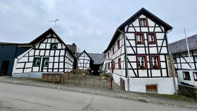 EifelSchleife-Ahekapelle-02
