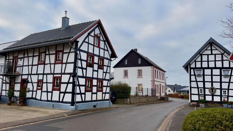EifelSchleife-Quelle-der-Erft-24